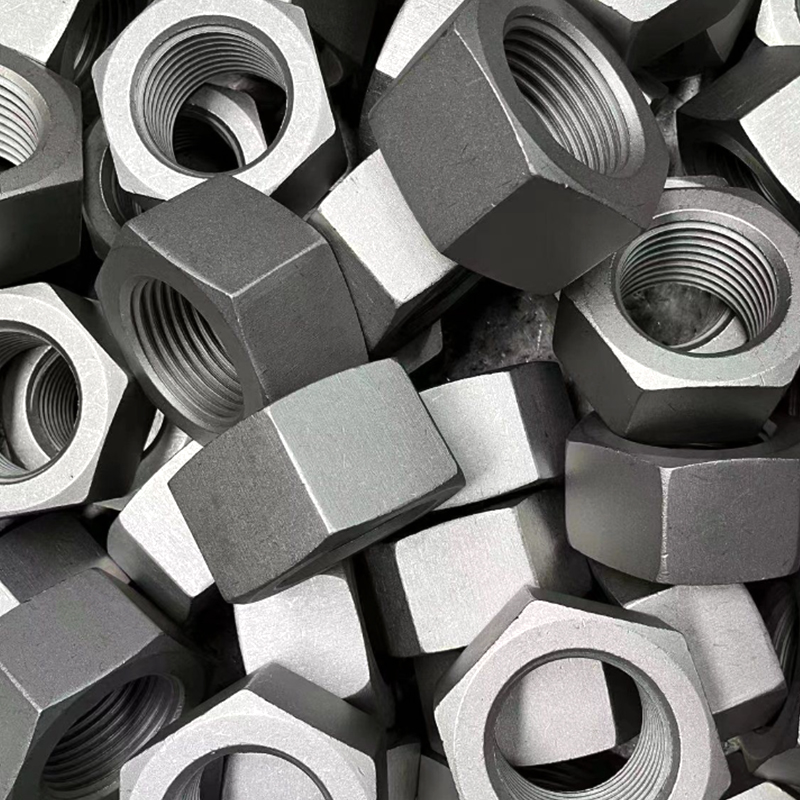 ASTM A194 B7 Siyah Ağır Altıgen Somunlar ASTM A194 B7 Siyah Ağır Altıgen Somunlar